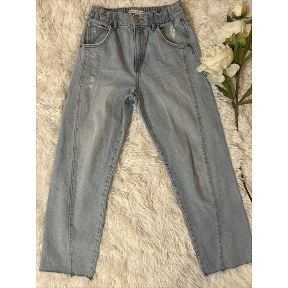 Zara Size 13-14 Girls Light Denim Wide Legs Mom Jeans Adj Waist - Picture 1 of 4